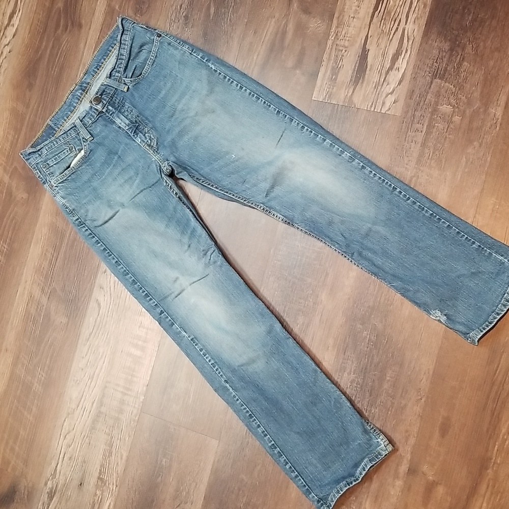 Levi's 514 sz 32x30, distressed